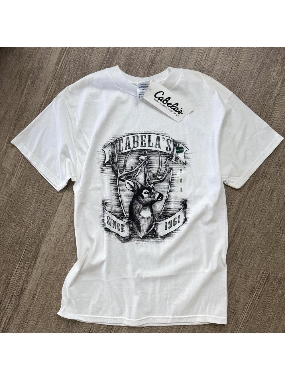 NWT Men’s medium Cabela's white cotton t-shirt with black deer graphic